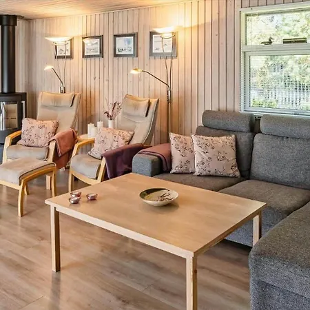 Ve229-vejers-strand-muffparken-2 بيت للعطل فايرس ستراند