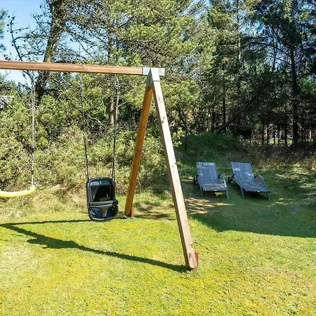 Ve229-vejers-strand-muffparken-2 * Vejers Strand